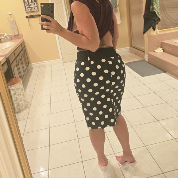 SPD Polka Dot Pencil Skirt with Belt - Picture 8 of 16